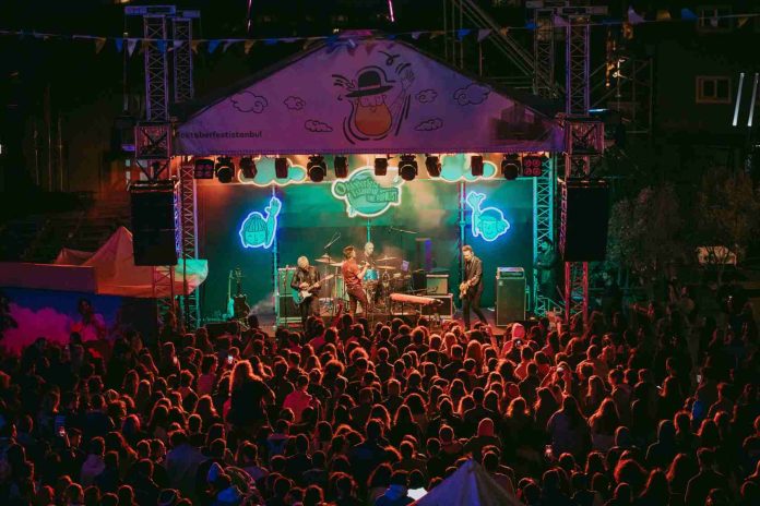Şehrin kült festivali Oktoberfest İstanbul, 6.kez 30 Eylül - 2 Ekim tarihleri arasında Yapı Kredi bomontiada ev sahipliğinde gerçekleşecek.